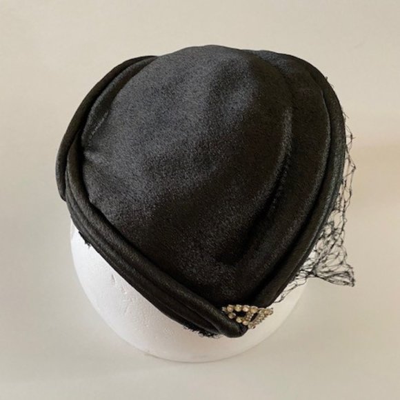 VINTAGE BLACK SATIN HAT with rhinestones and  netting! Gorgeous! - Picture 1 of 4
